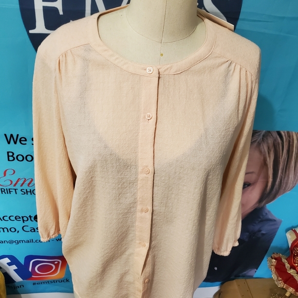 Banana Republic Top - Picture 1 of 8